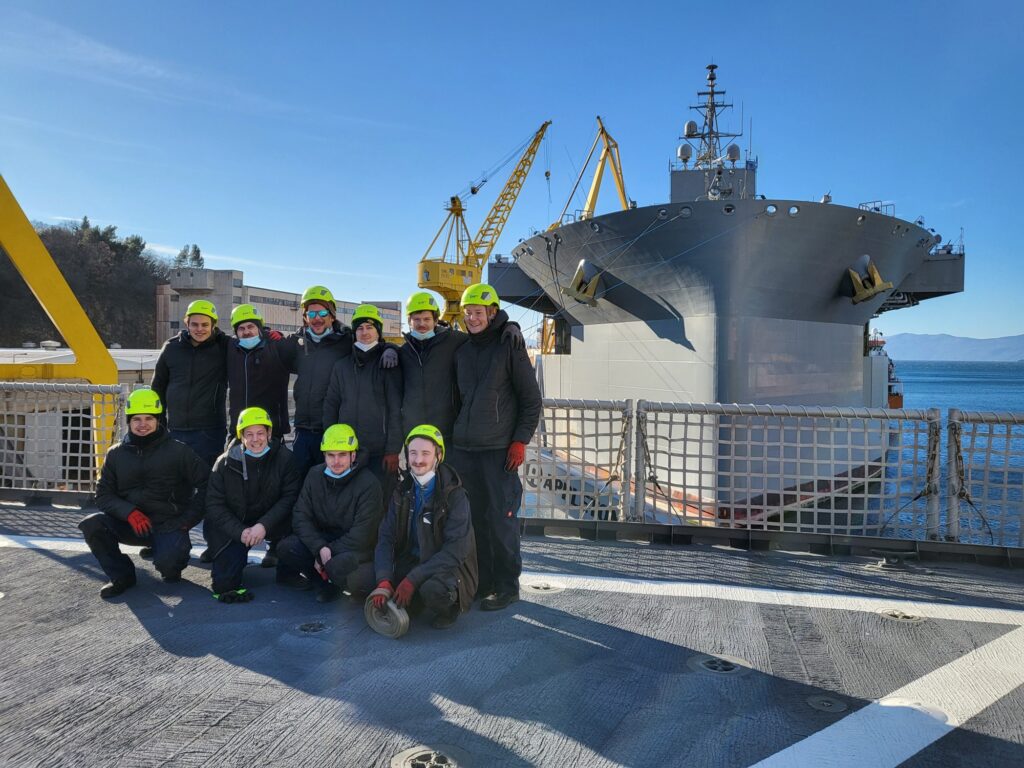 FINMAG: Česká firma čistí válečné lodě i obří parníky